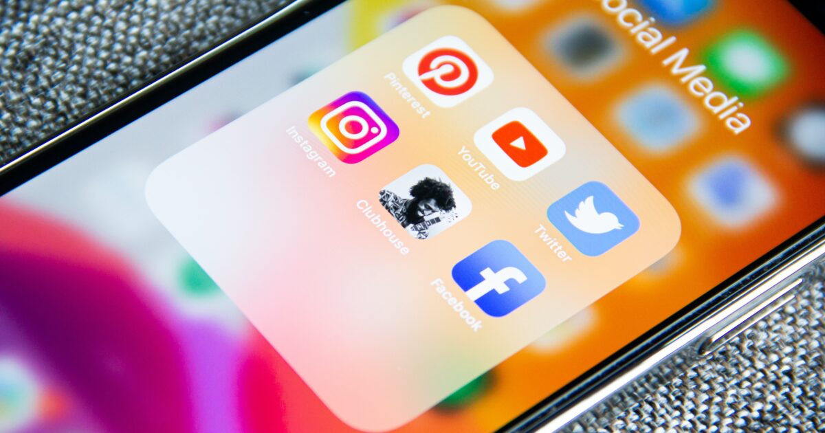 De Opkomst van Audiocontent op Social Media: Podcasts en Clubhouse